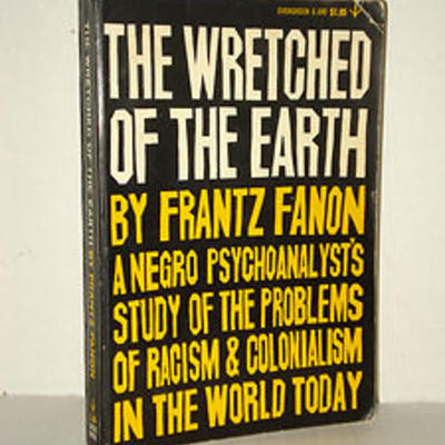 Bumi Berantakan Frantz Fanon 1963