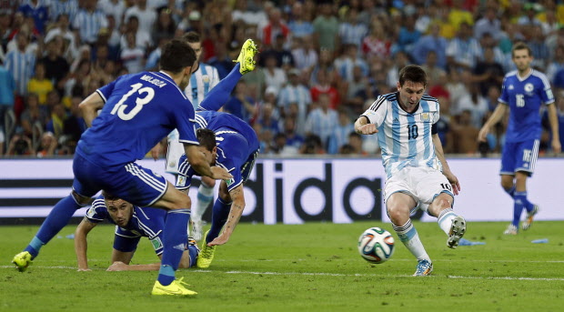 Tarian Tango dan kelincahan kaki Messi via google