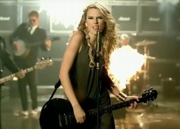 Taylor Swift Picture to Burn,