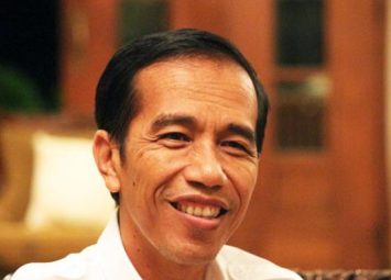 senyum-jokowi via google